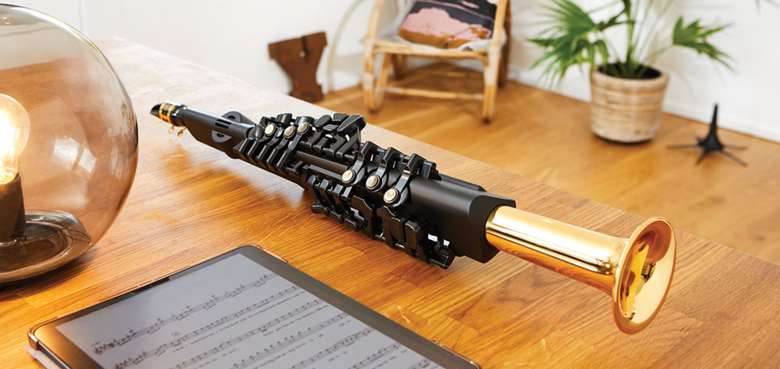 Yamaha Digital Saxophone YDS 150 image011