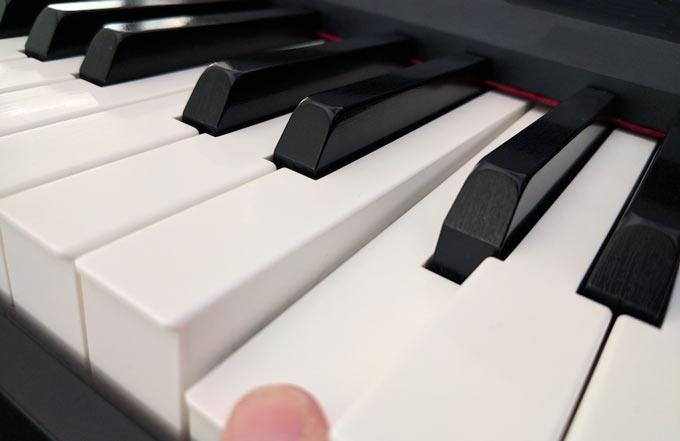Touch Sensitivity با Weighted Keys فرق دارد - تفاوت پیانو دیجیتال و کیبورد